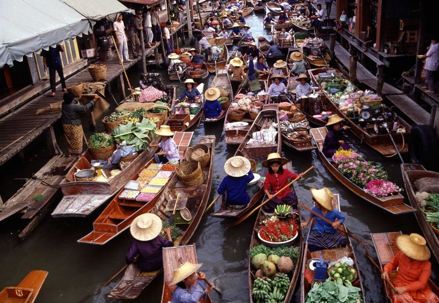 Floating Markets