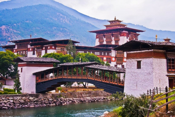 Top places to visit in Punakha