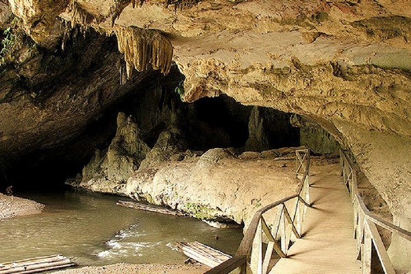 Caving In Pang Mapha - 100 Places To Visit In Thailand