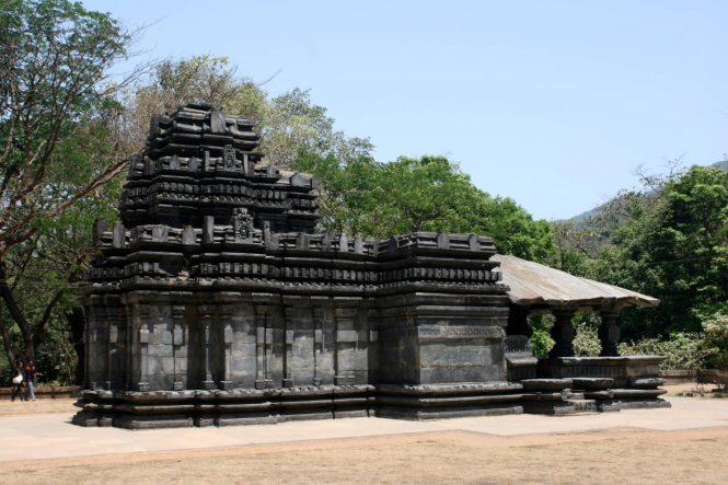 temple-mahadev-mandir - 10 Places to see in Goa that are Not Beaches!