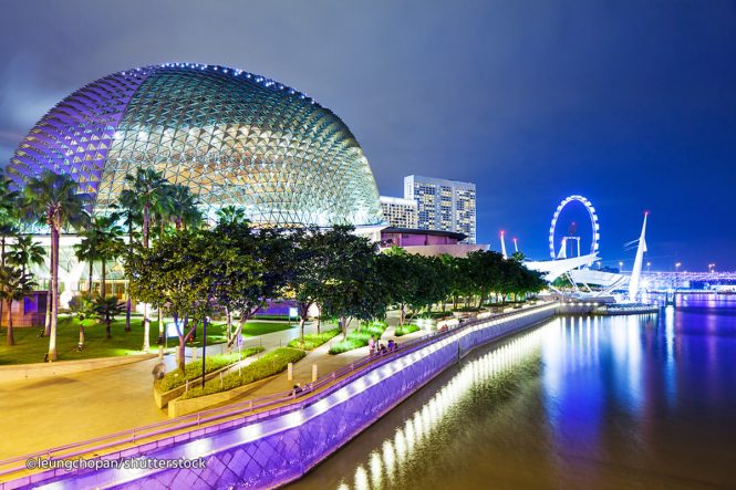 Esplanade Roof Garden - Romantic places in Singapore