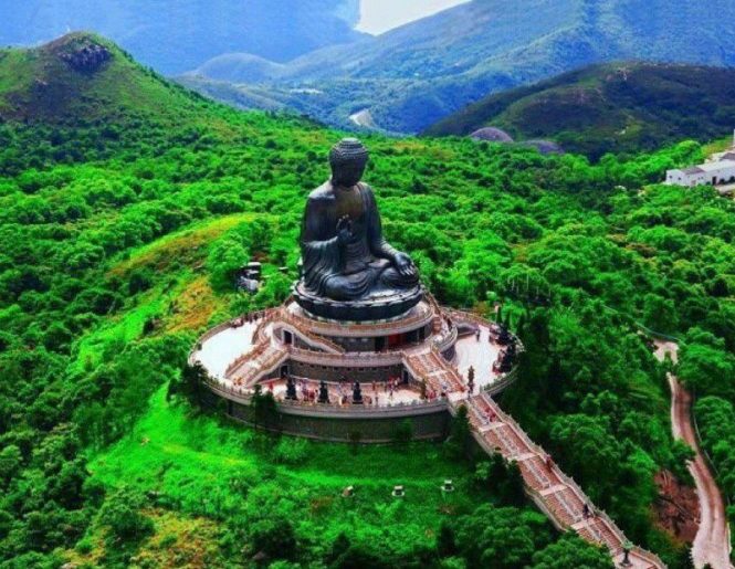 Tian Tan Buddha Statue -Travelling to Hong kong