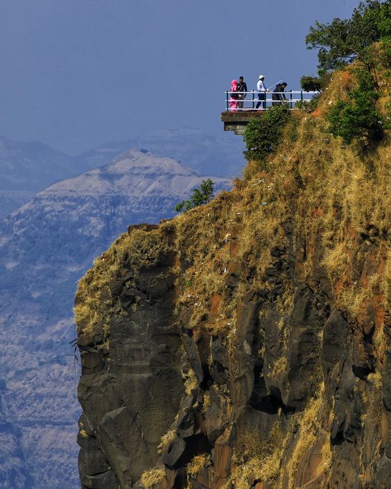 Mahabaleshwar- Best Hill Stations in India for Honeymoon