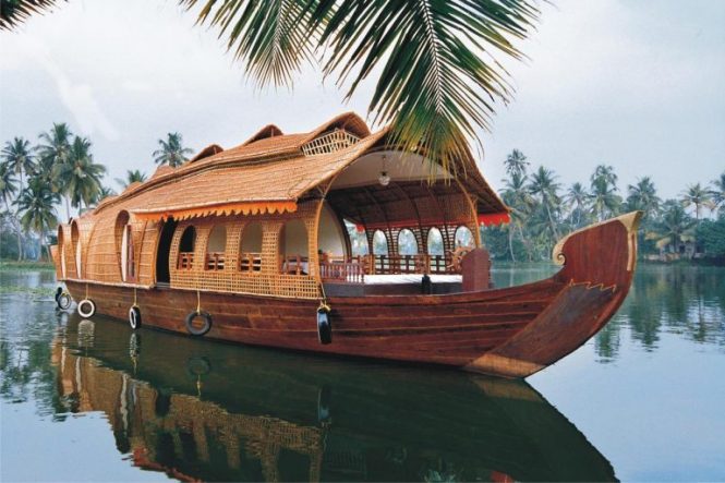 Kerala- Best luxury destinations in India for Honeymoon