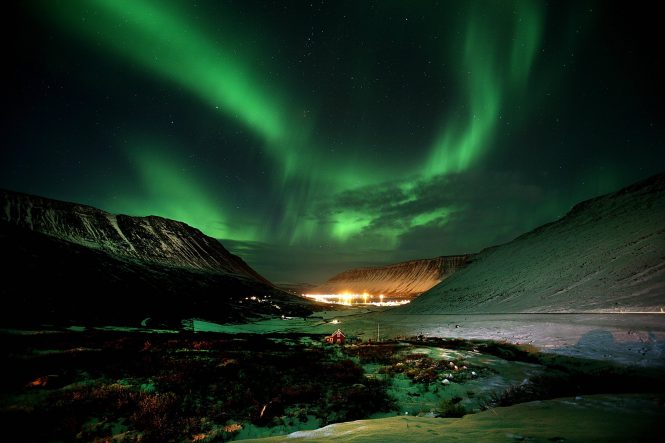 Northern Lights- things to do in Iceland