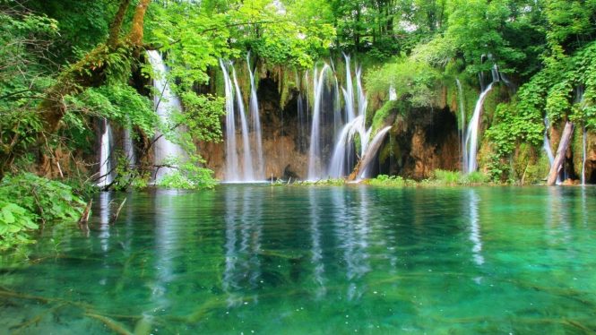 Plitvice National Park- places to visit in Croatia