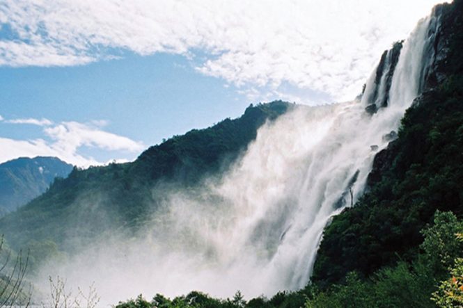 Nuranang Falls- Places to visit in North East