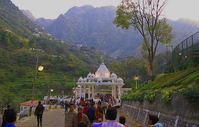 local places to visit in katra