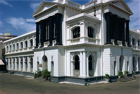 Fort Saint George - Places to Visit in Chennai