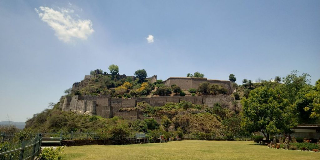 Kangra Fort - Tourist Places in Dharmashala