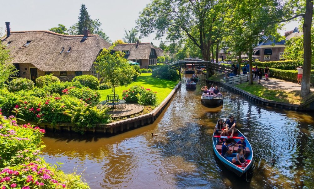Giethoorn-Netherlands - Small towns in europe