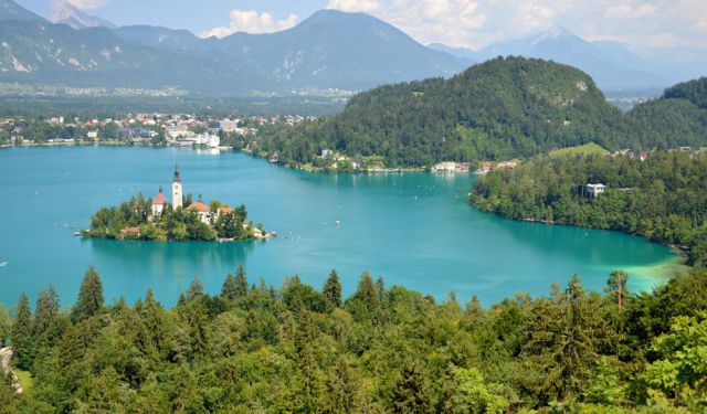 Slovenia-bled - Small Towns in Europe