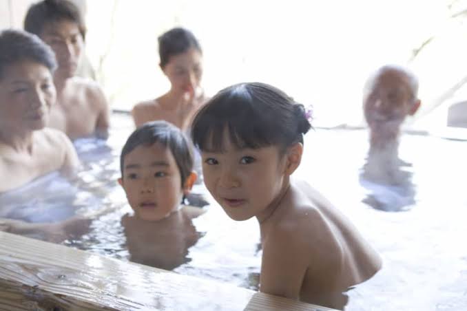 onsen-japan-bathing